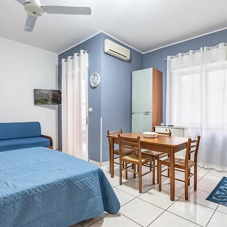 Cozy X2 - W/ Balcony Appartement Giardini-Naxos