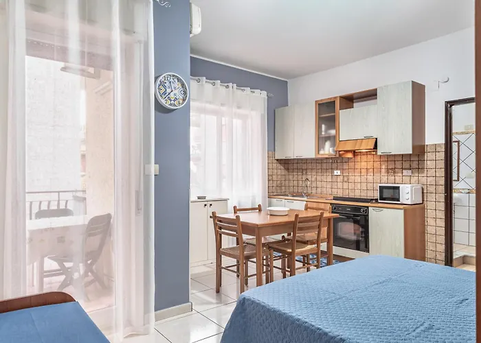 Apartment Cozy X2 - W/ Balcony